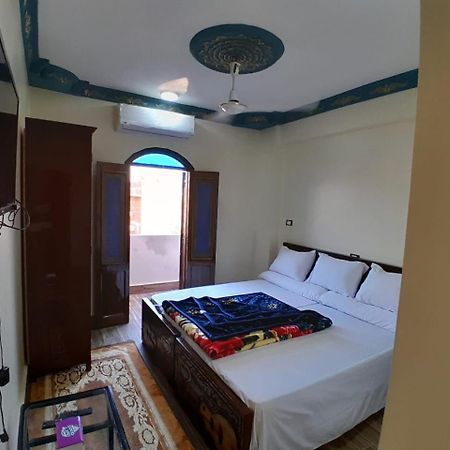 Osiris Guest House อาบู ซิมเบล ภายนอก รูปภาพ