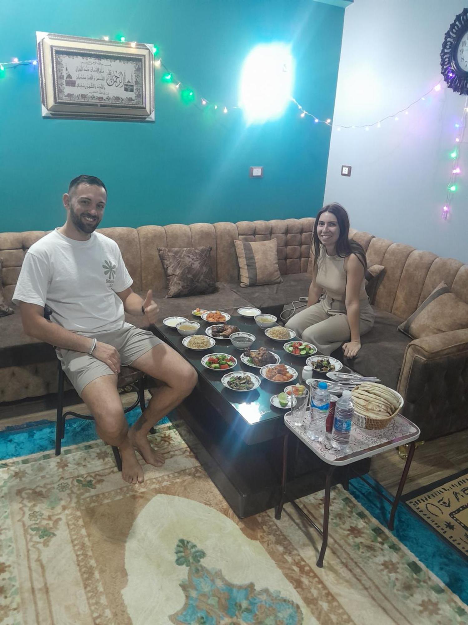 Osiris Guest House อาบู ซิมเบล ภายนอก รูปภาพ